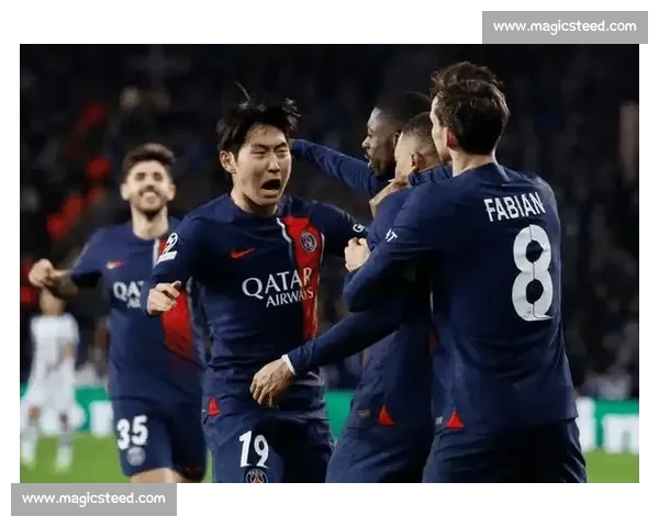 曼联迎战巴黎，欧冠焦点对决揭幕两队实力对比与战术博弈解析